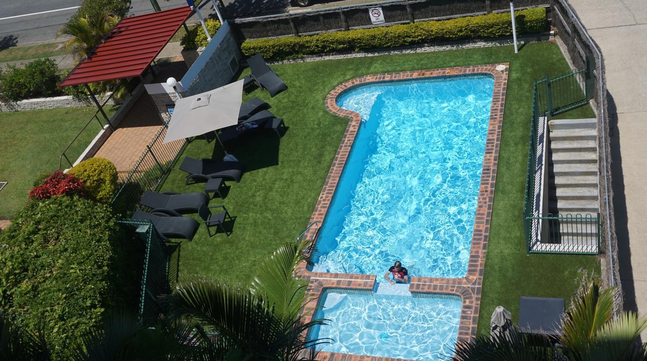 Pacific Surf Absolute Beachfront Apartments Gold Coast Exterior photo
