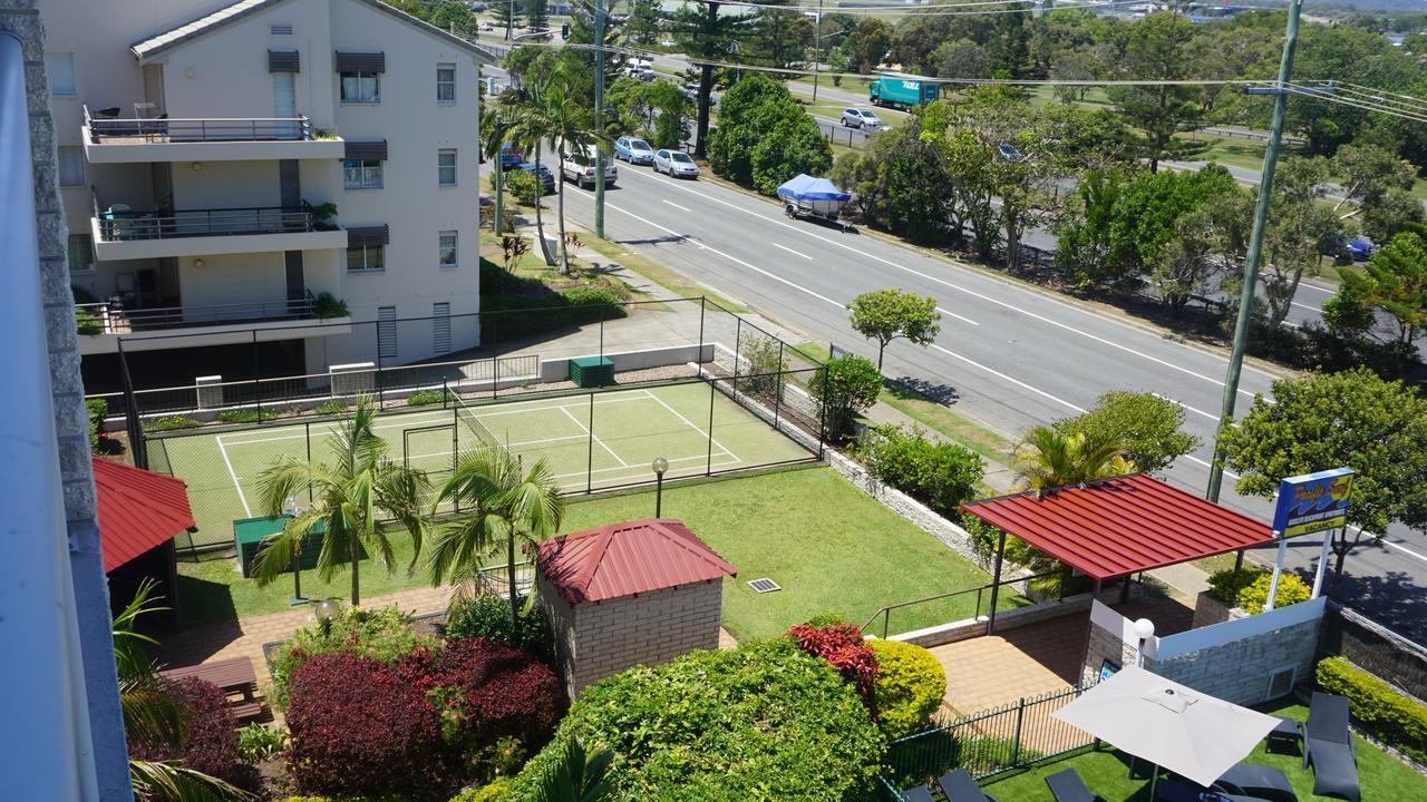 Pacific Surf Absolute Beachfront Apartments Gold Coast Exterior photo